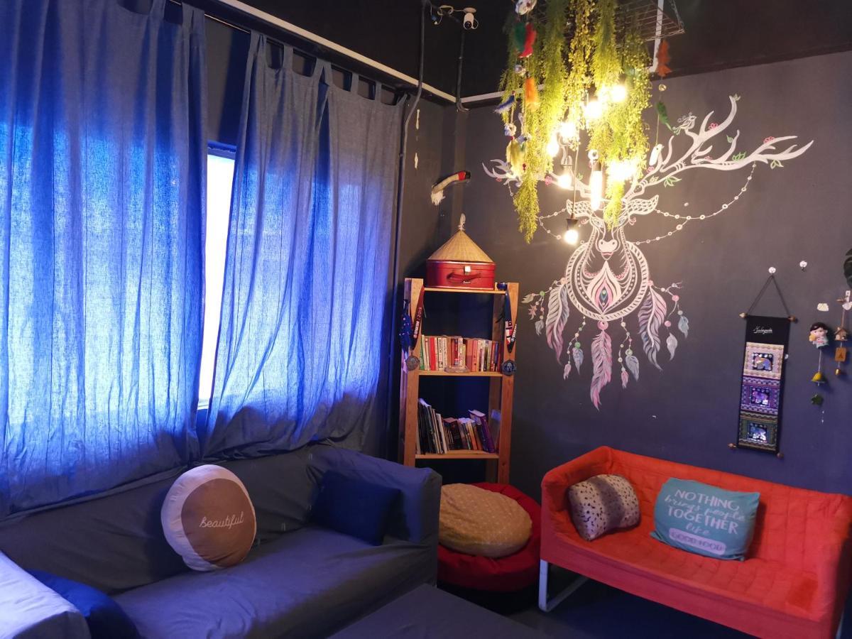 Nowhere Hostel Куала-Лумпур Екстер'єр фото