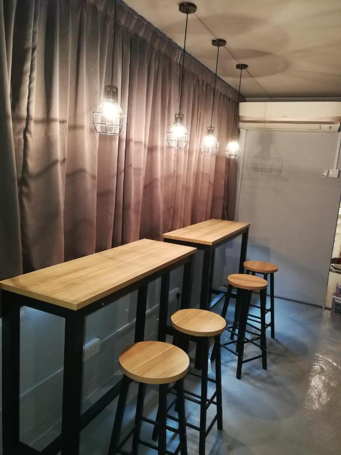 Nowhere Hostel Куала-Лумпур Екстер'єр фото